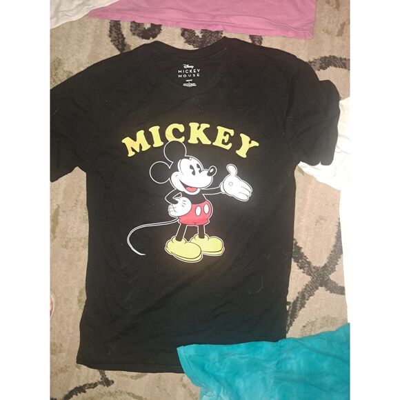 SALE!! 8 FUN Mickey Mouse & Minnie Mouse Adult Size Small to Large T-shirts - Picture 5 of 9